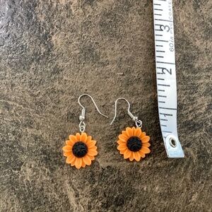 NEW Cute Sunflower Earrings